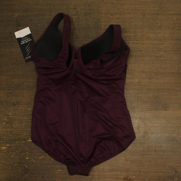 NWT Miraclesuit Size Escape Underwire Wrap One Piece Swimsuit Shiraz Purple 22W - Picture 2 of 4